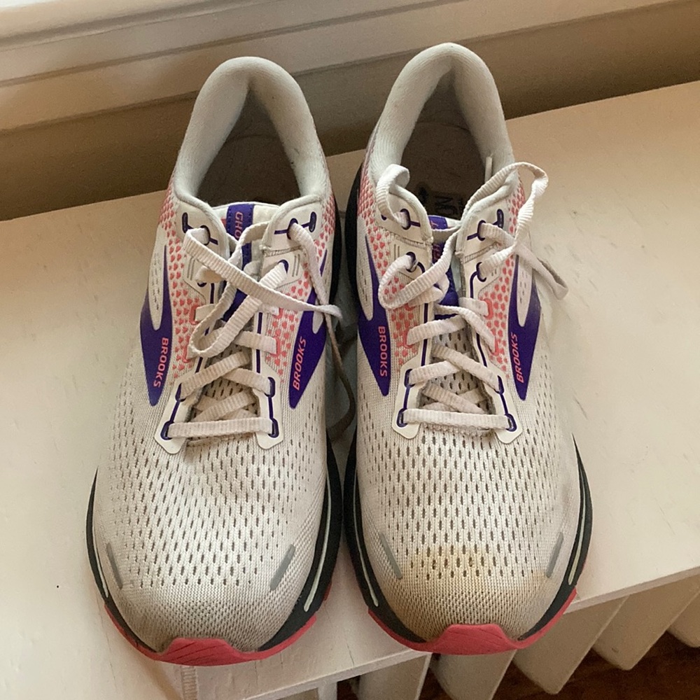 Brooks Ghost Women’s Running Shoes.